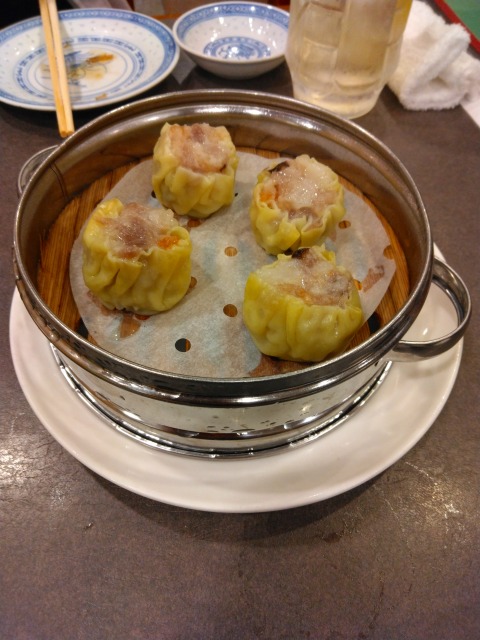 群愛飯店　本店